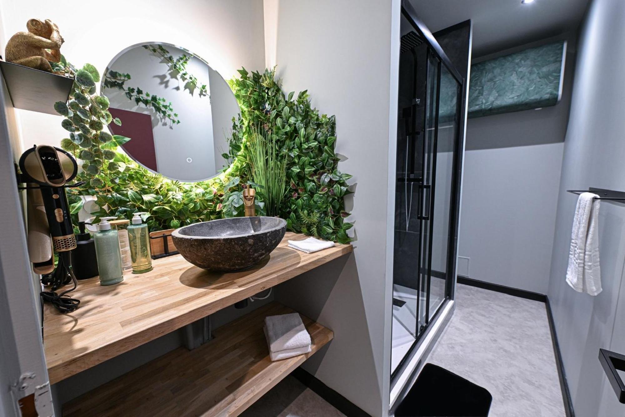 Secret Jungle - Love Room By Prim0 C0Nciergerie Royat Exterior foto